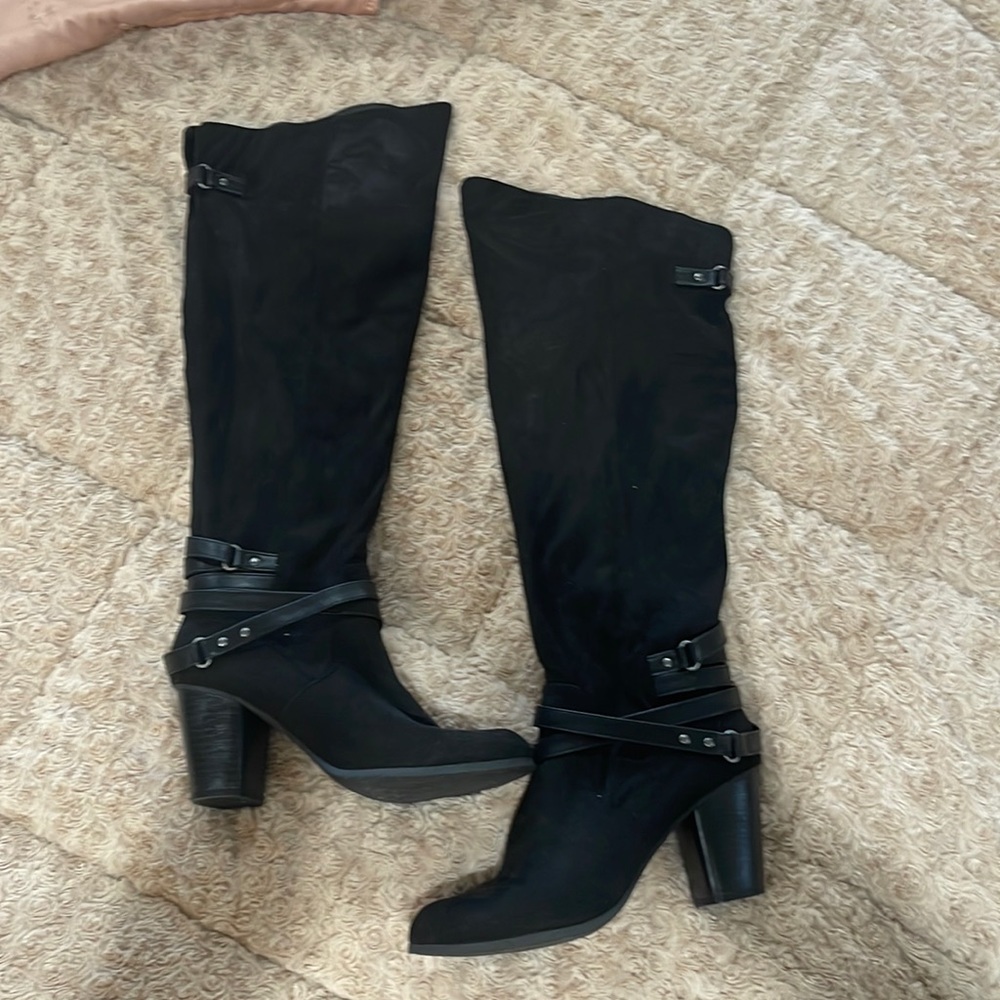 Dutchy, Just above the knee boots 9.5